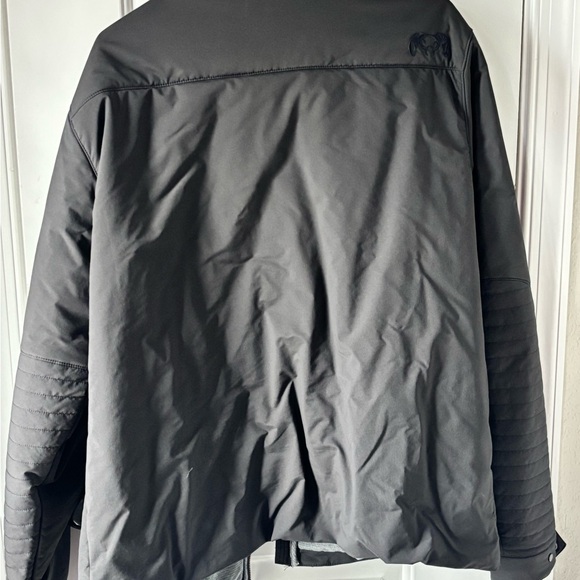 KUIU Men's Dark Gray Performance Jacket - Picture 4 of 4